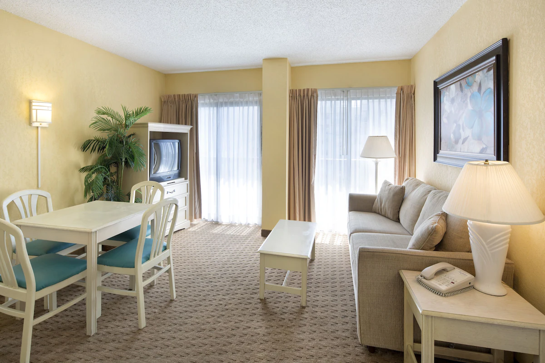 Enclave Hotel & Suites